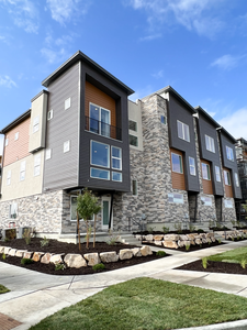 Silver Creek Townhomes