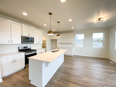 Kitchen & Dining. 4br New Home in Saratoga Springs, UT